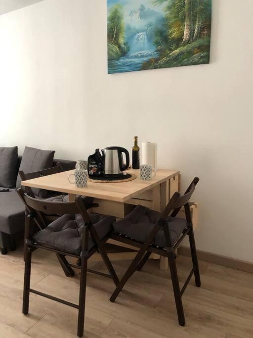Superbe Appartement Meuble Refait A Neuf Tricastin Pierrelatte Exterior photo